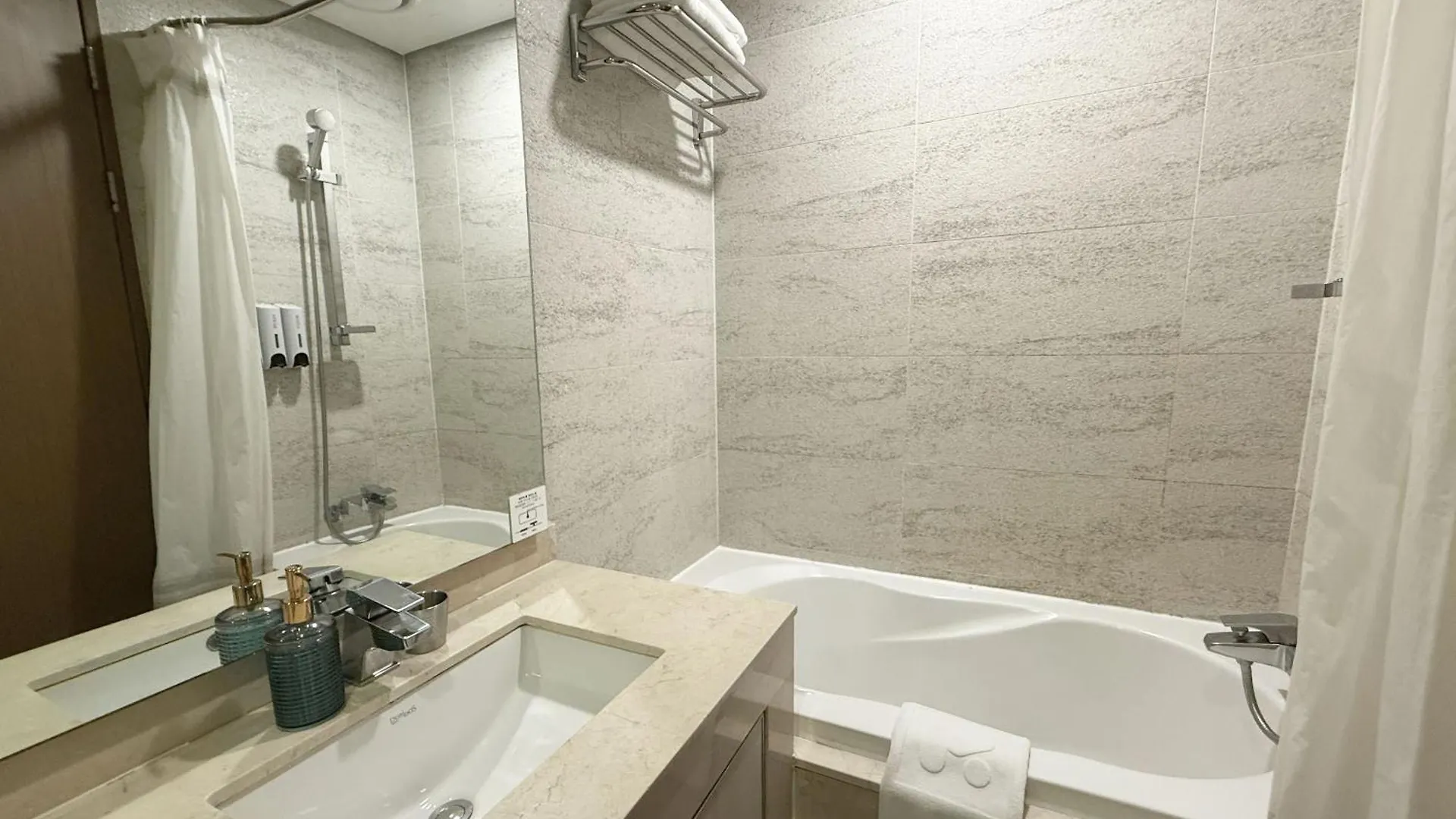 Mohenic Hotel Seoul Myeongdong